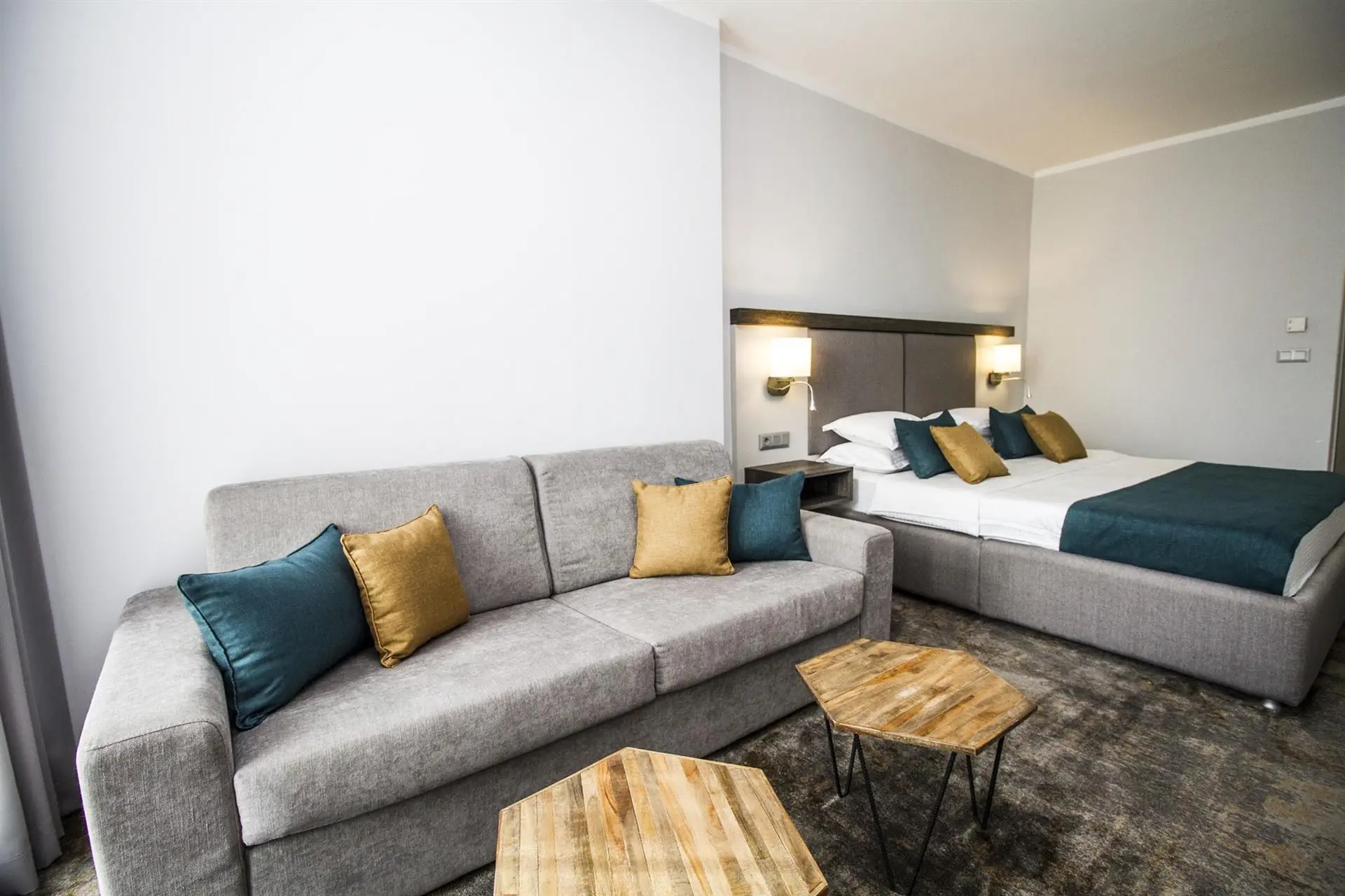 Best Western Plus Premium Inn