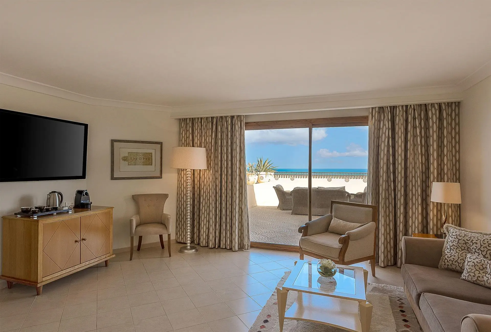 HOTEL: Movenpick Resort & Marine Spa