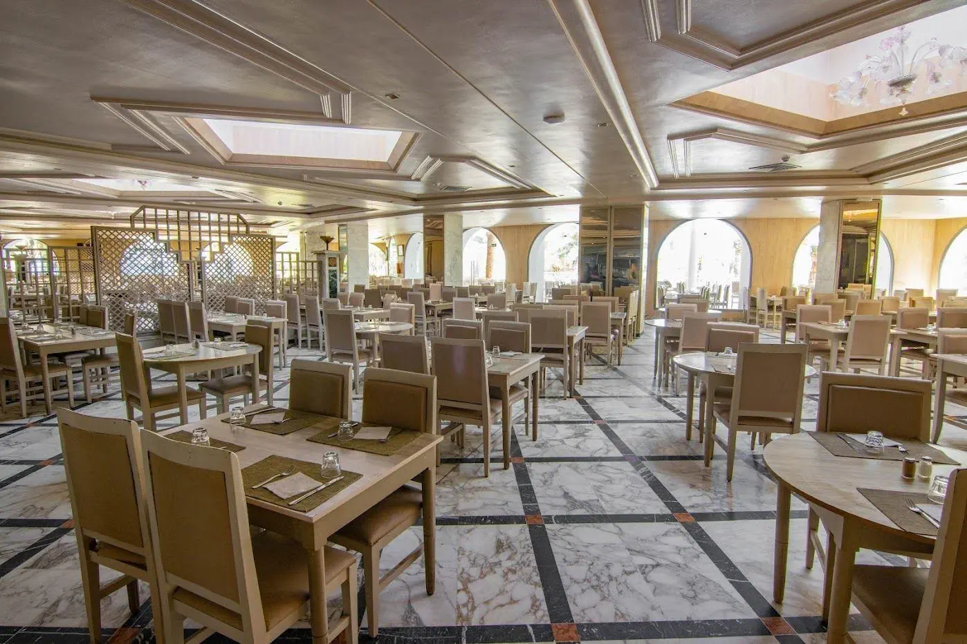 HOTEL: Riadh Palms