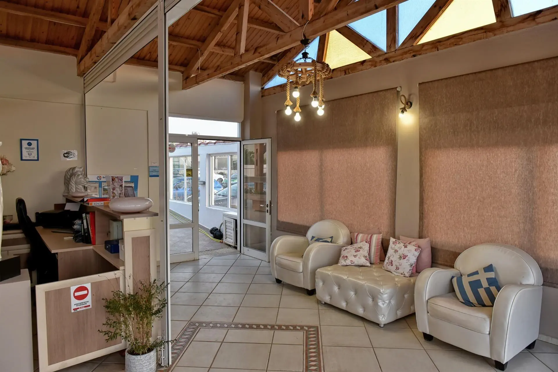 Kasapakis Hotel & Apartments