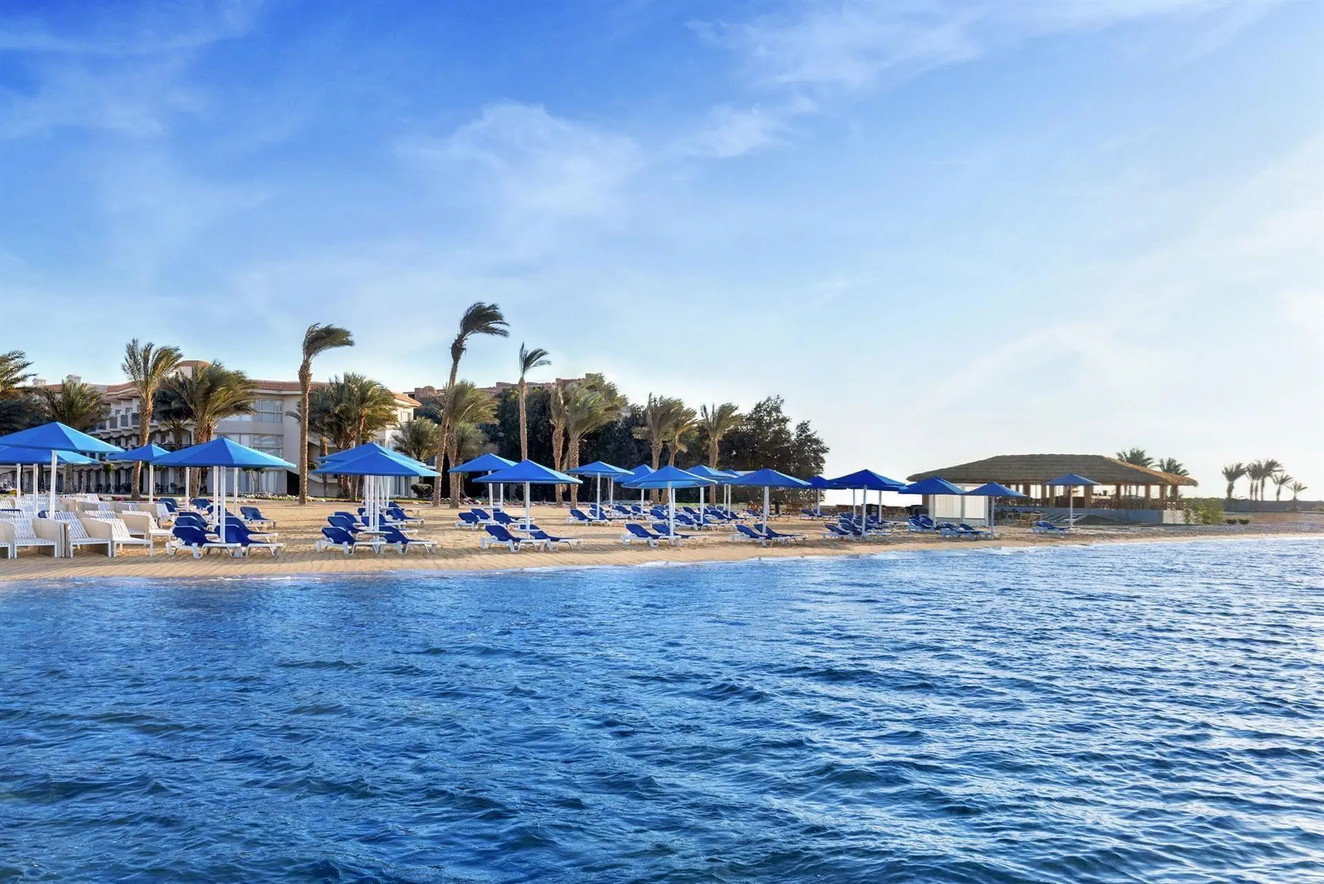 HOTEL: The V Luxury Resort