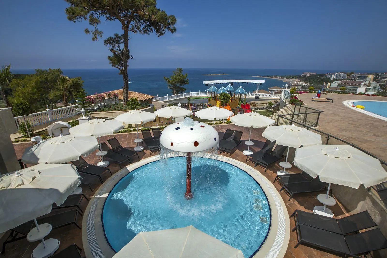 HOTEL: Litore Resort Hotel & Spa
