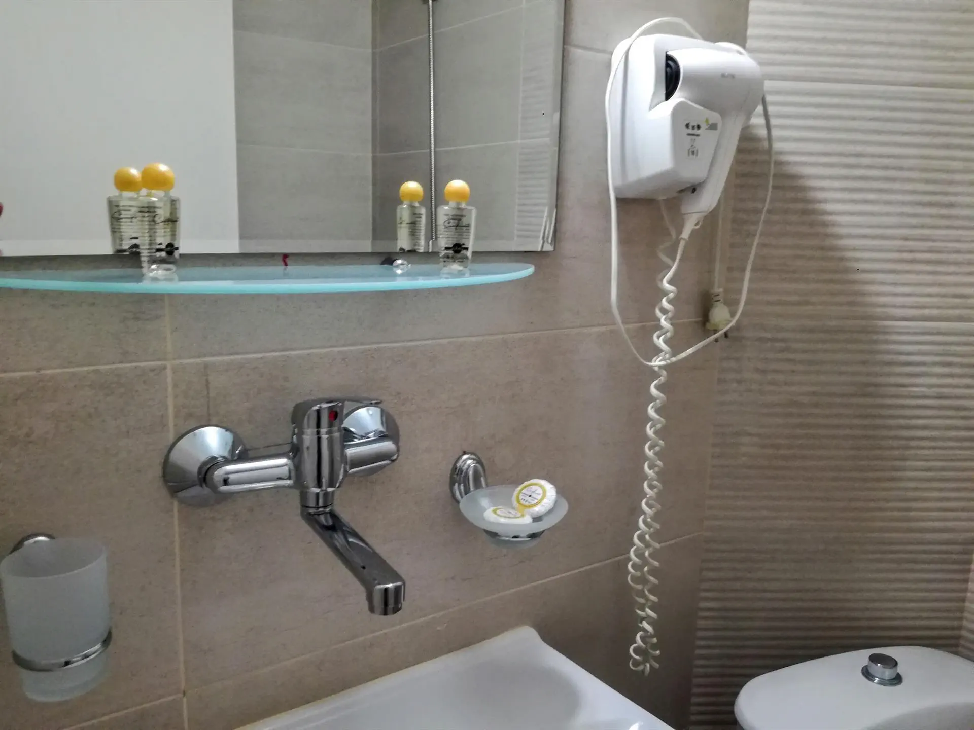 HOTEL: Amfibia Beach Complex