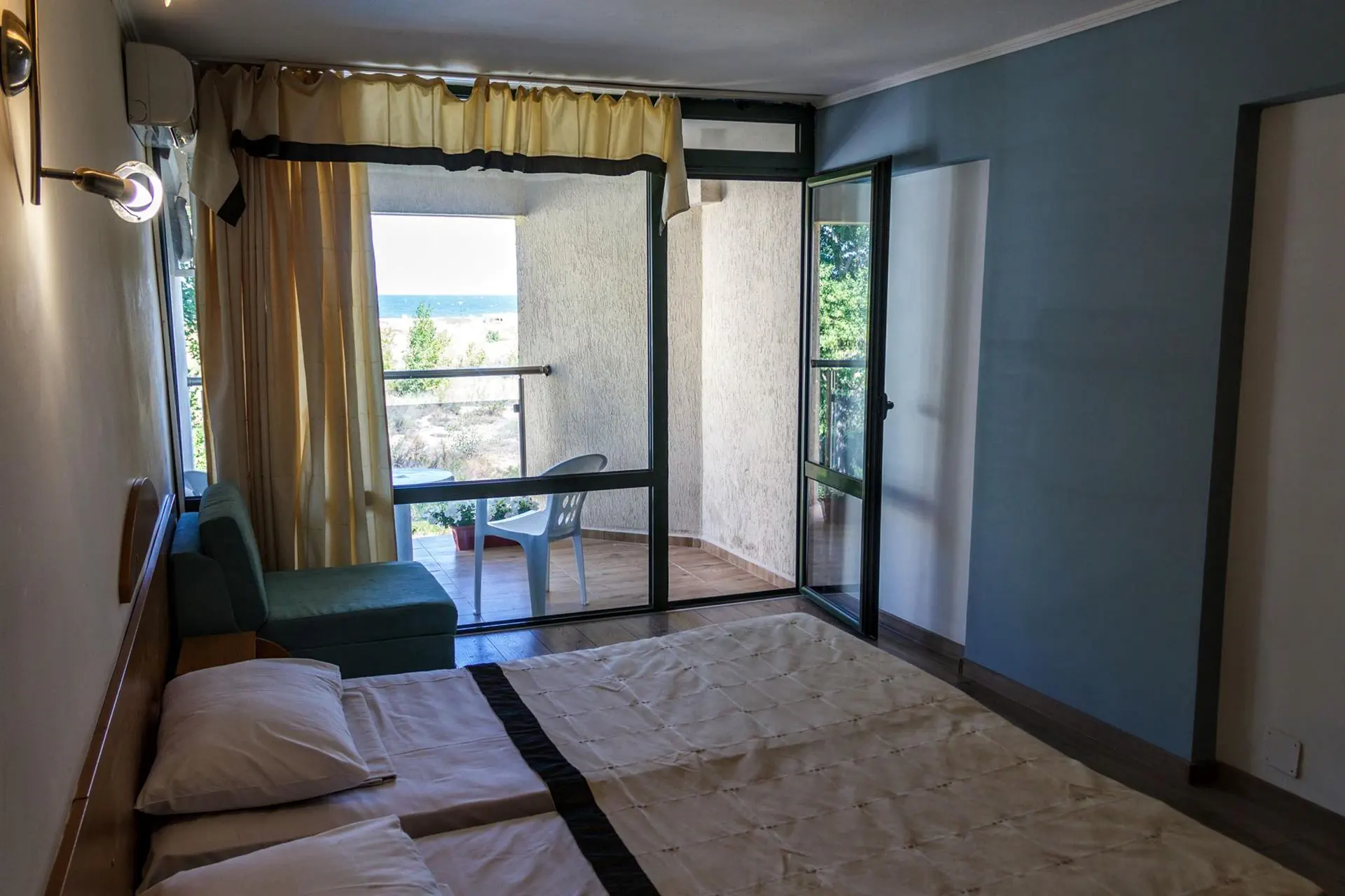HOTEL: Amfibia Beach Complex