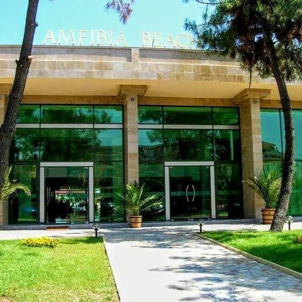 HOTEL: Amfibia Beach Complex
