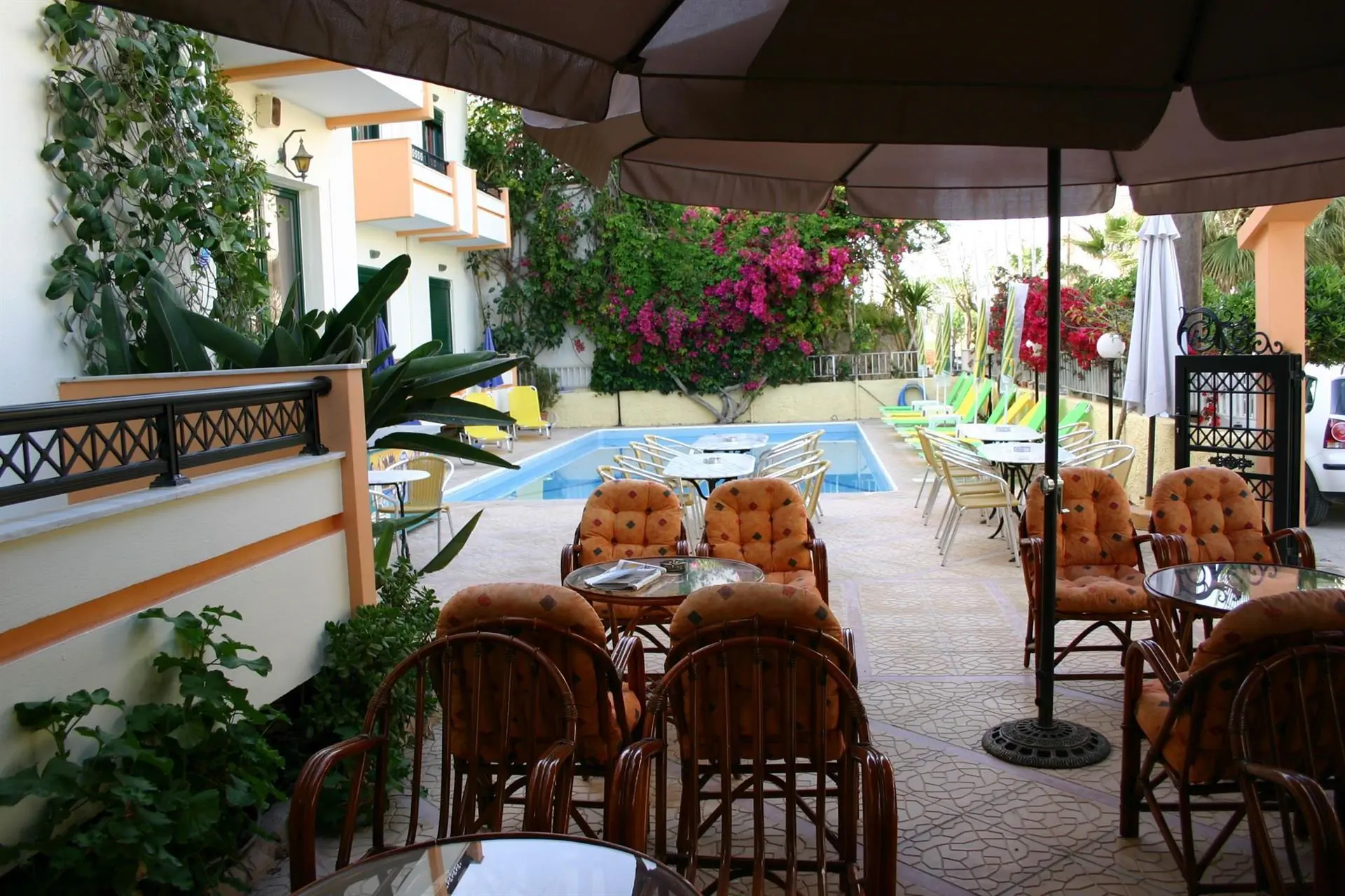 Hotel Anna Apts