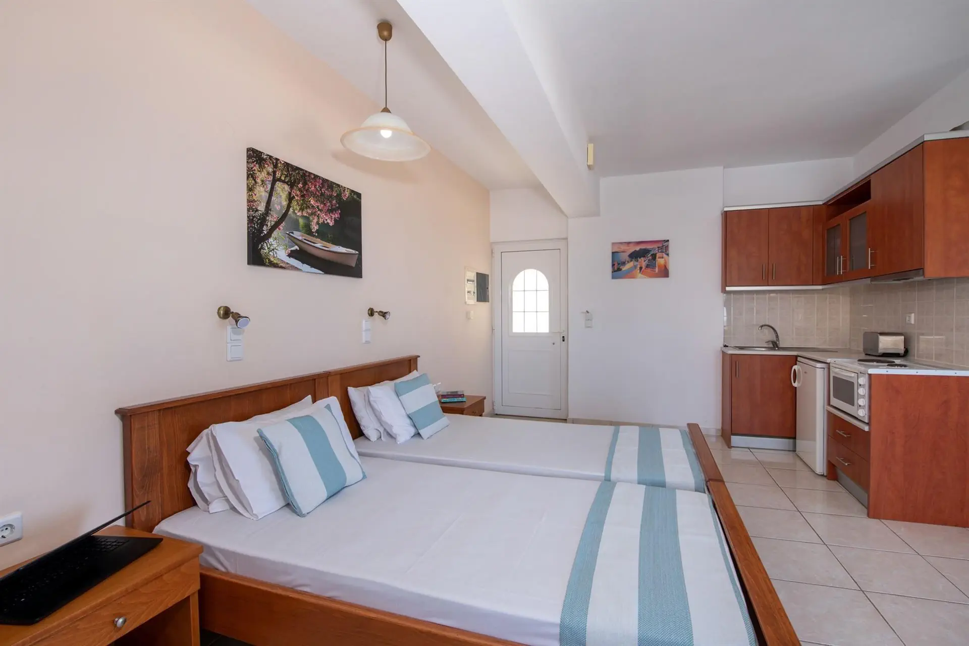 Sunrise Apartments
