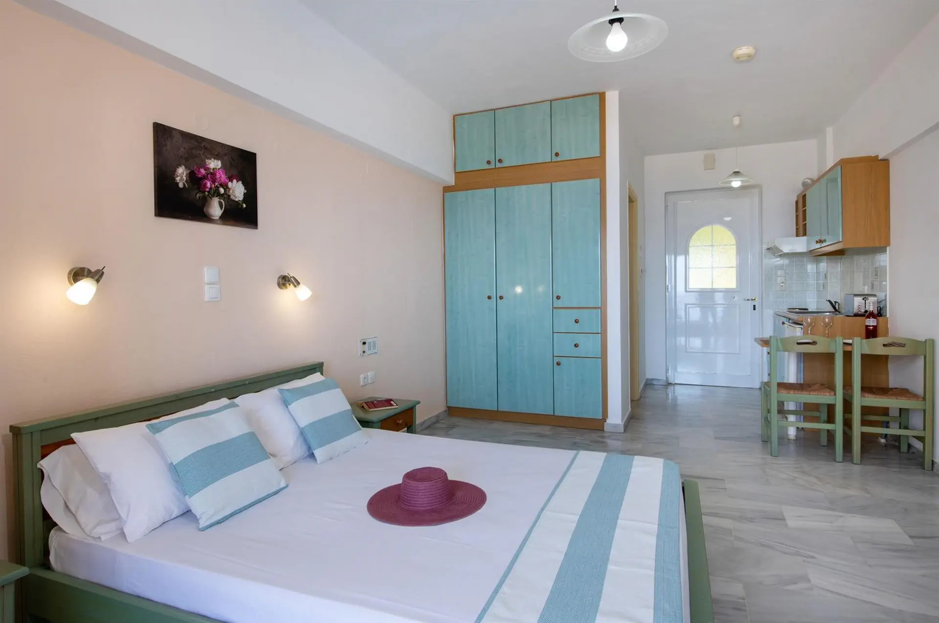 Sunrise Apartments