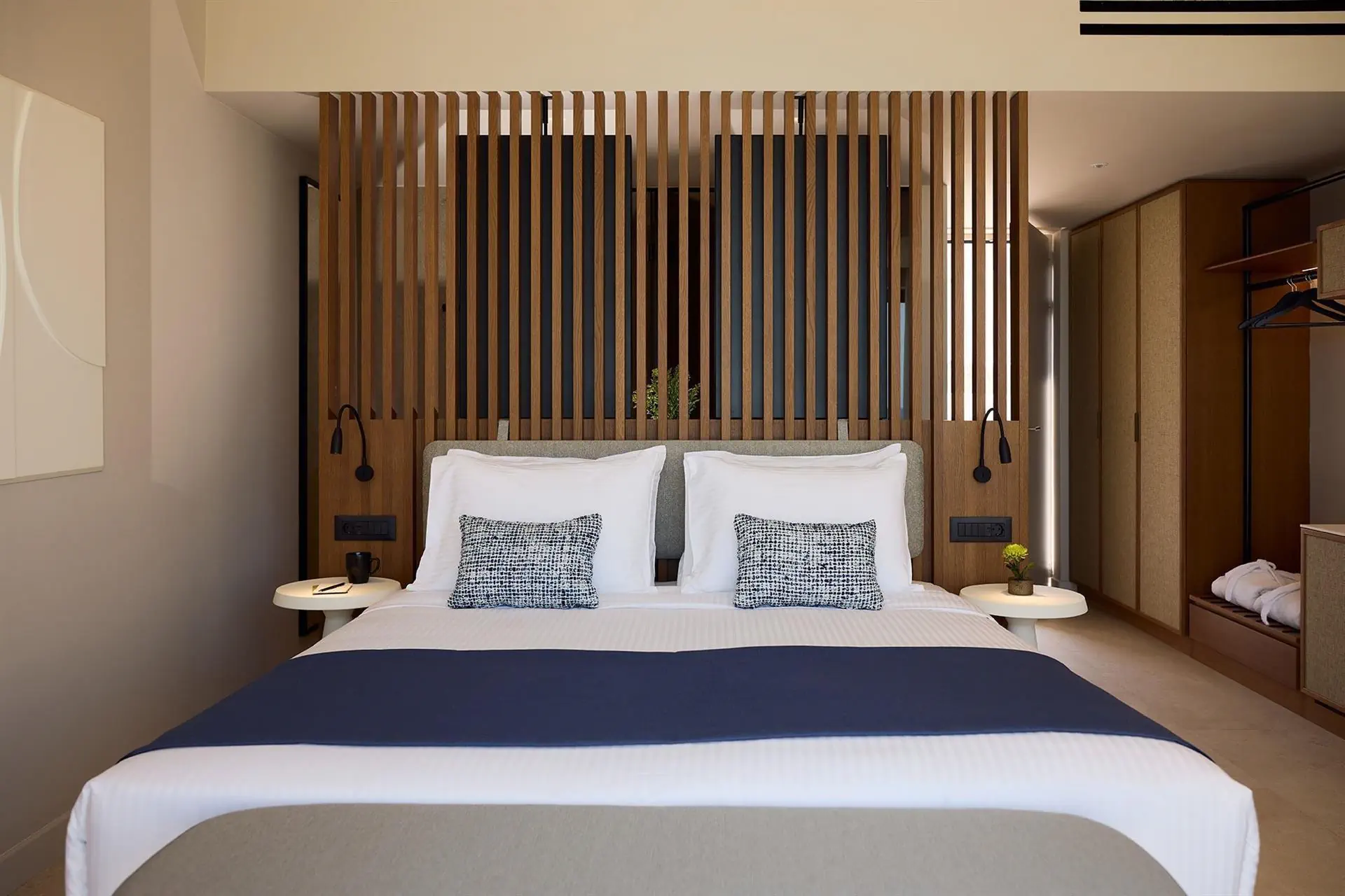 HOTEL: Oros Luxury Beach Resort
