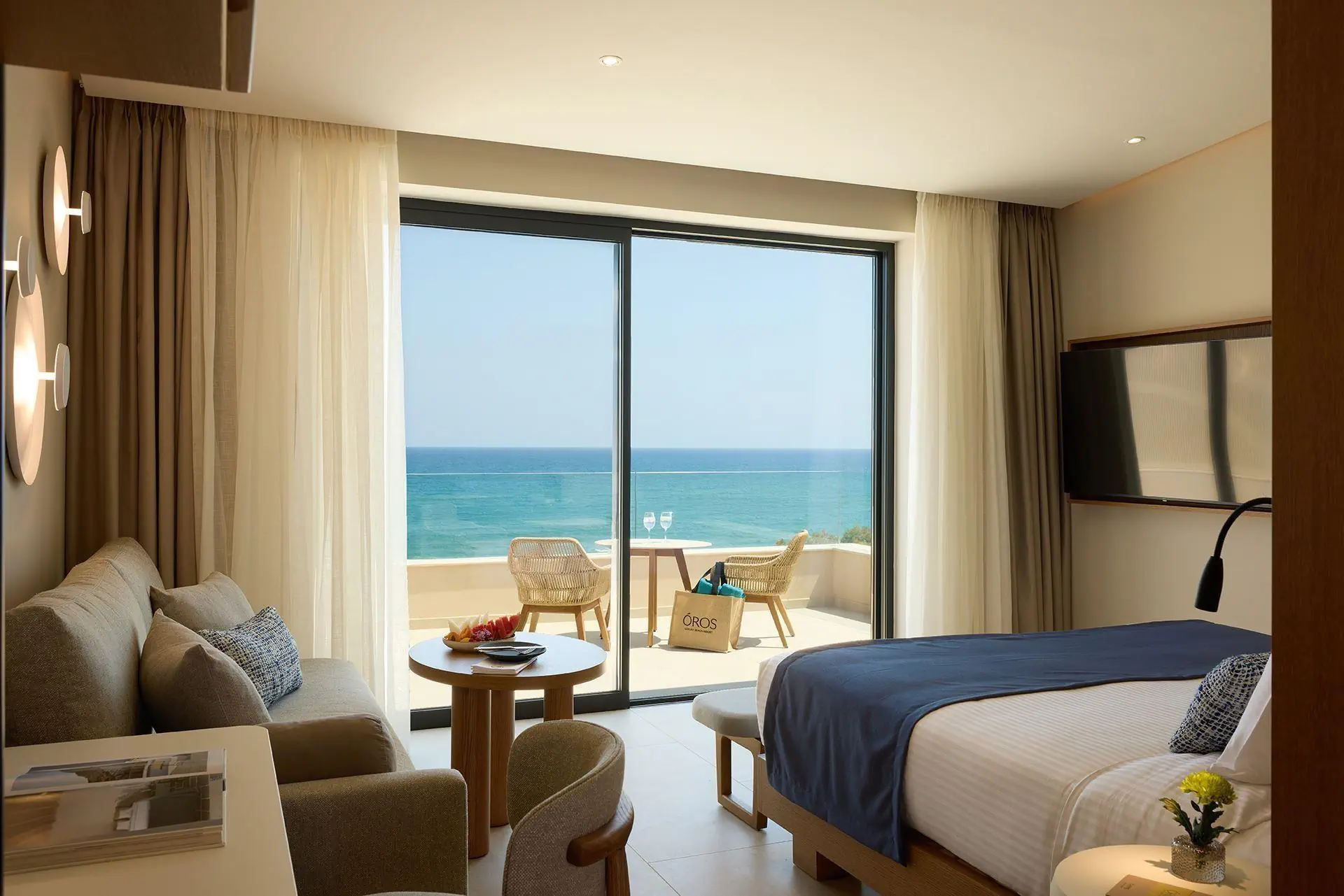 HOTEL: Oros Luxury Beach Resort