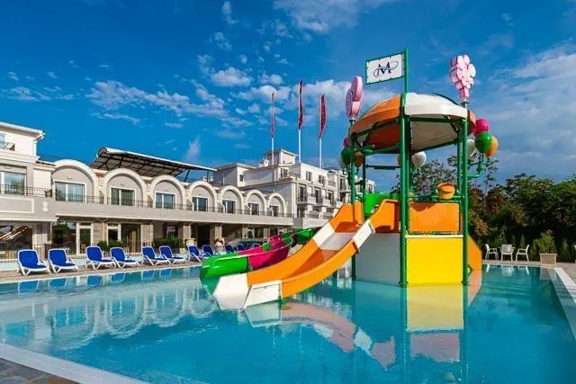 HOTEL: Martinez