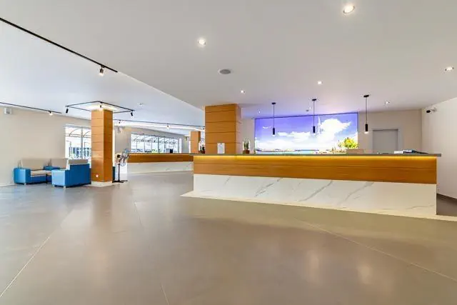 HOTEL: Martinez