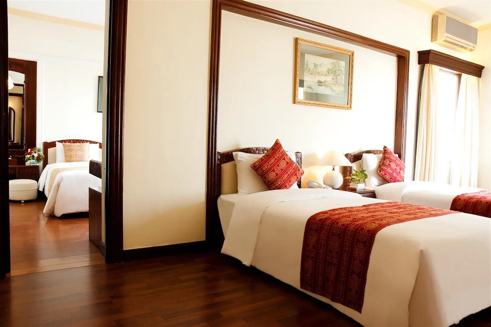 HOTEL: Martinez