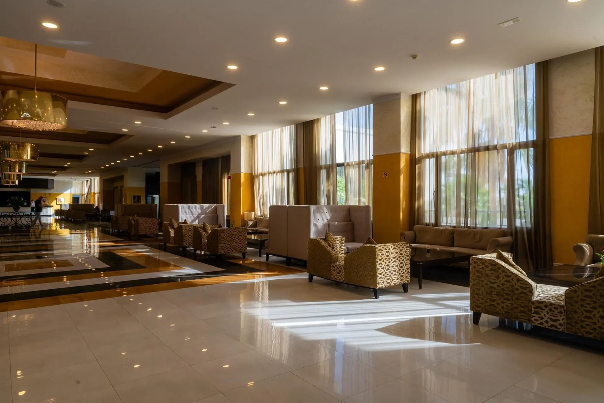 HOTEL: Concorde Green Park Palace
