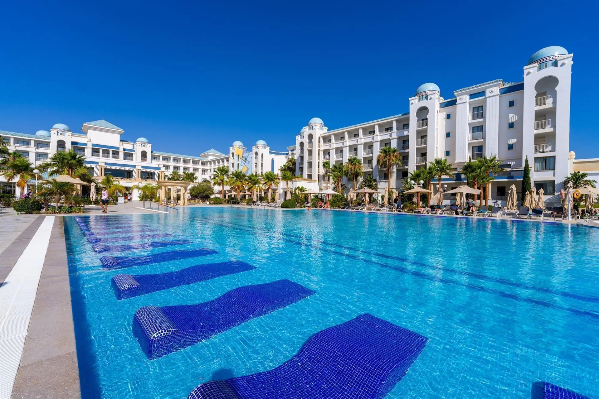 HOTEL: Concorde Green Park Palace