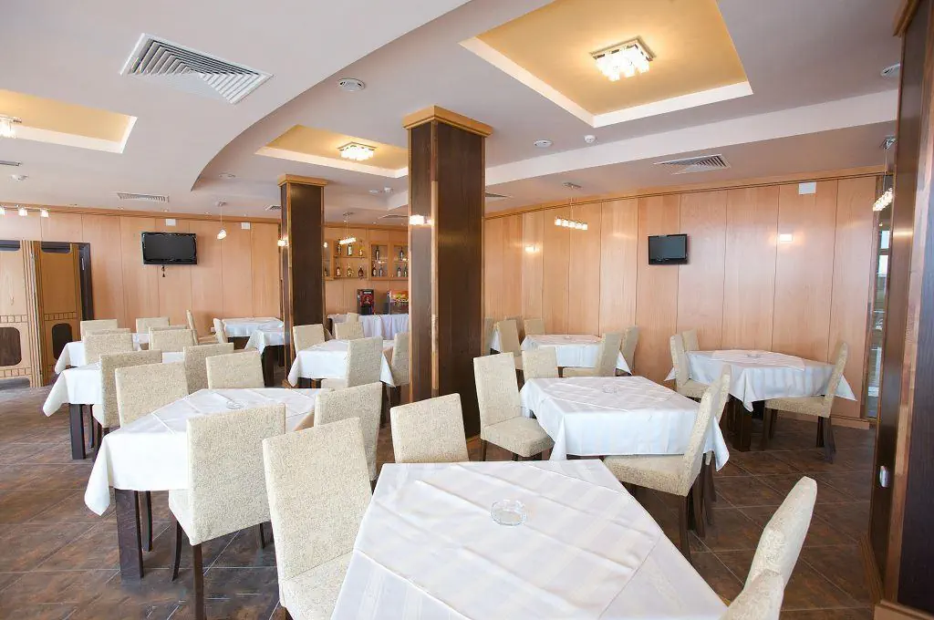 HOTEL: Sea Breeze
