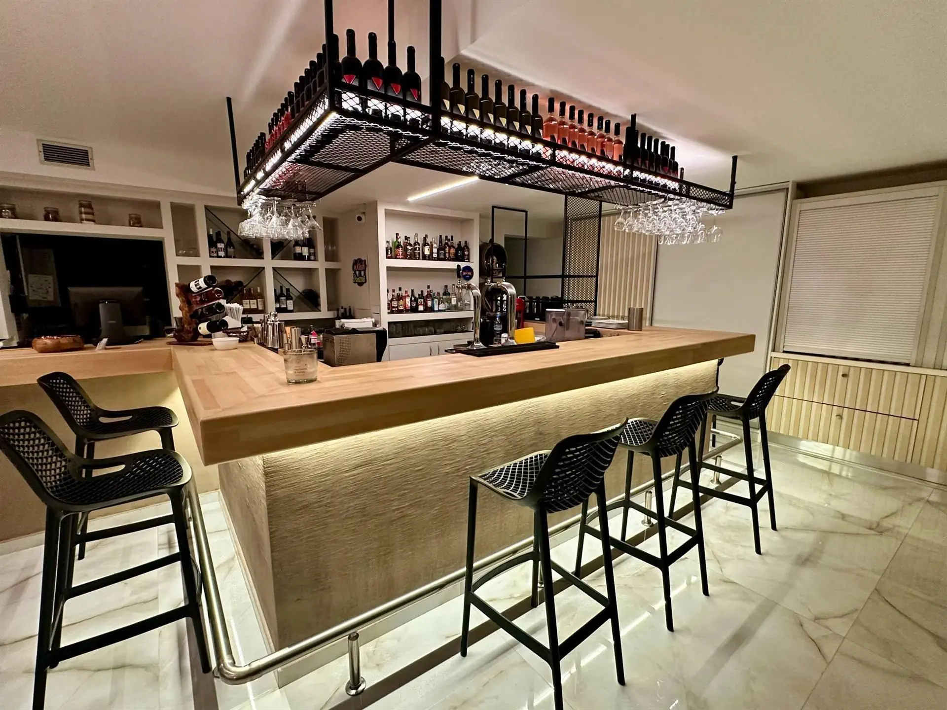 HOTEL: Castro Hotel