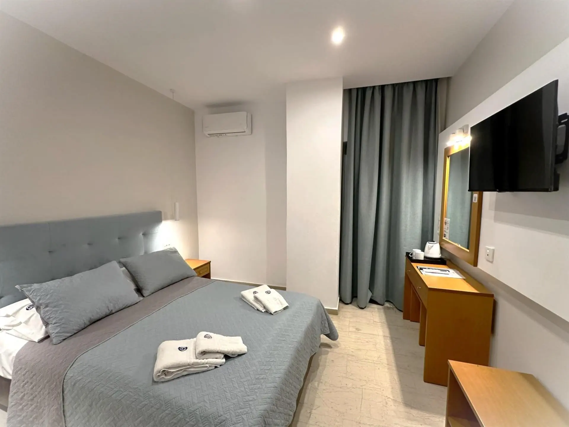HOTEL: Castro Hotel