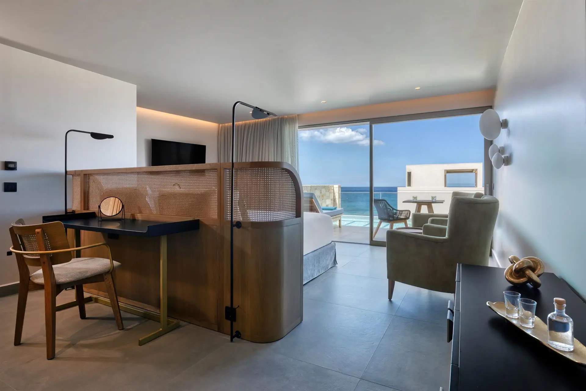 HOTEL: Castello Boutique Suites By The Sea Adult Only +16