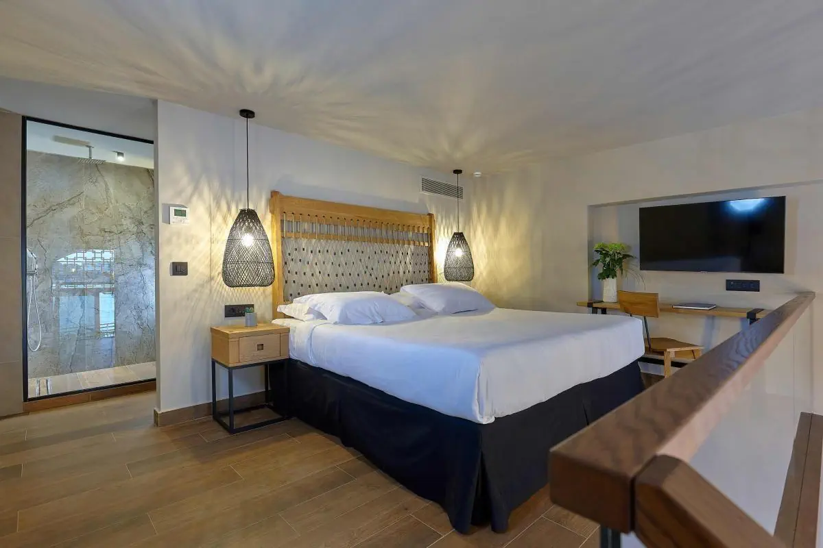 HOTEL: Castello Infinity Suites (Adult Only 16+)