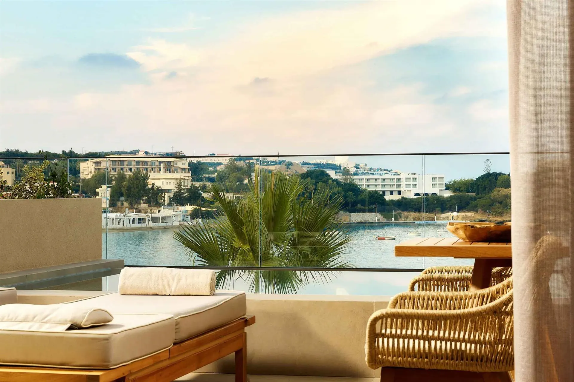 HOTEL: Castello Infinity Suites (Adult Only 16+)