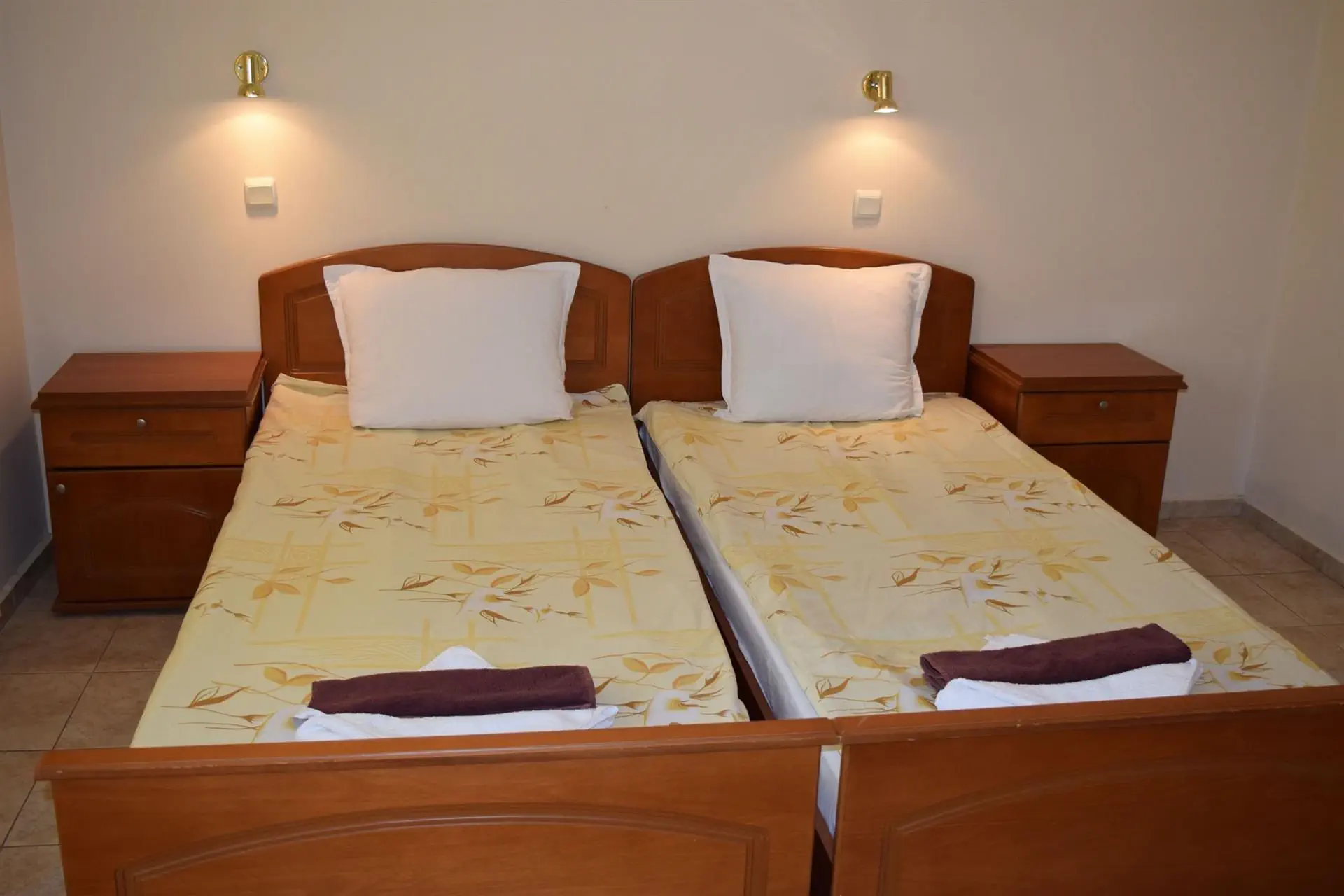 Cris Family Hotel