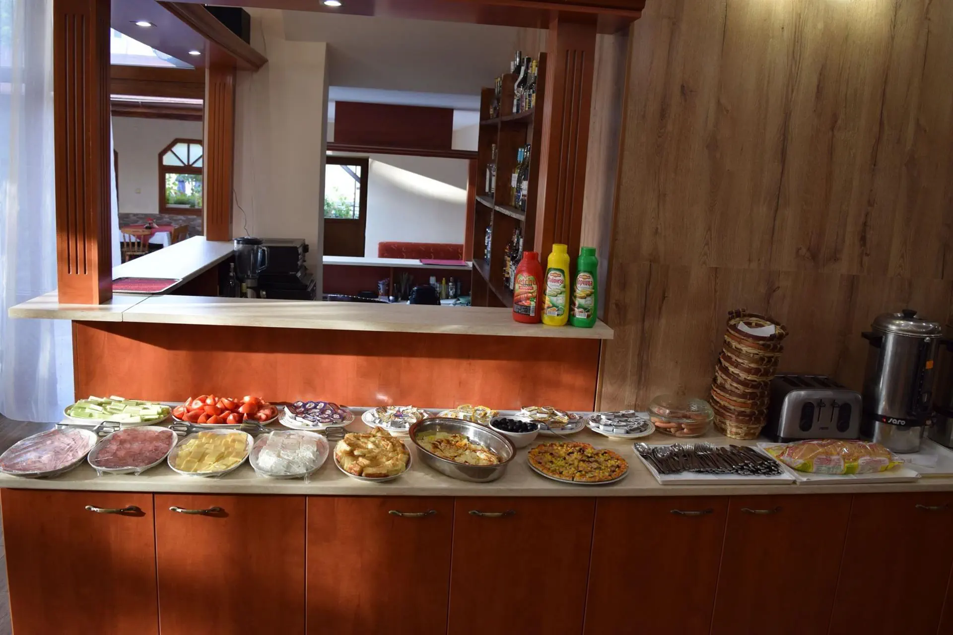 Cris Family Hotel