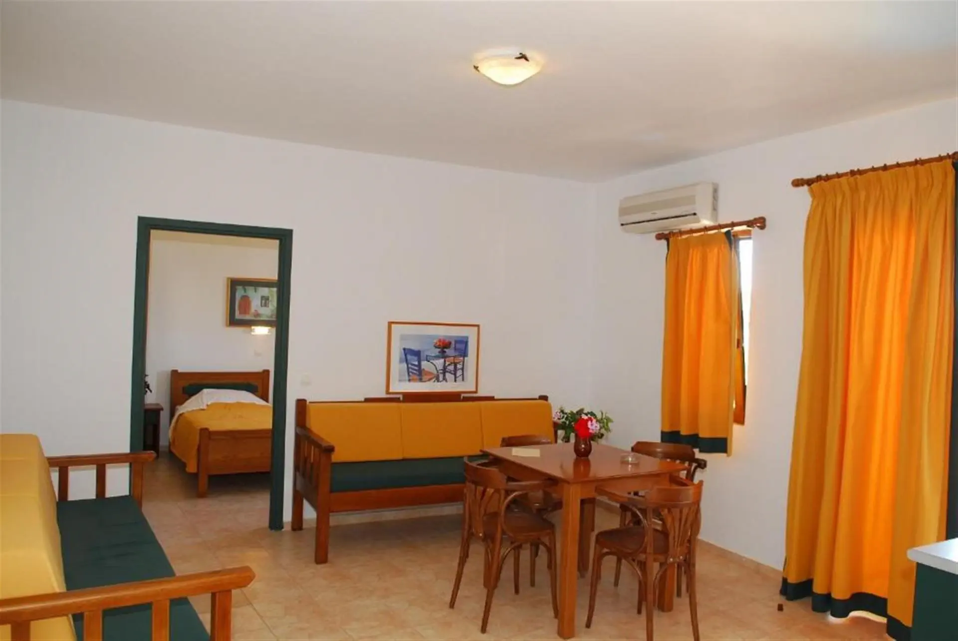 Apollo City Hotel