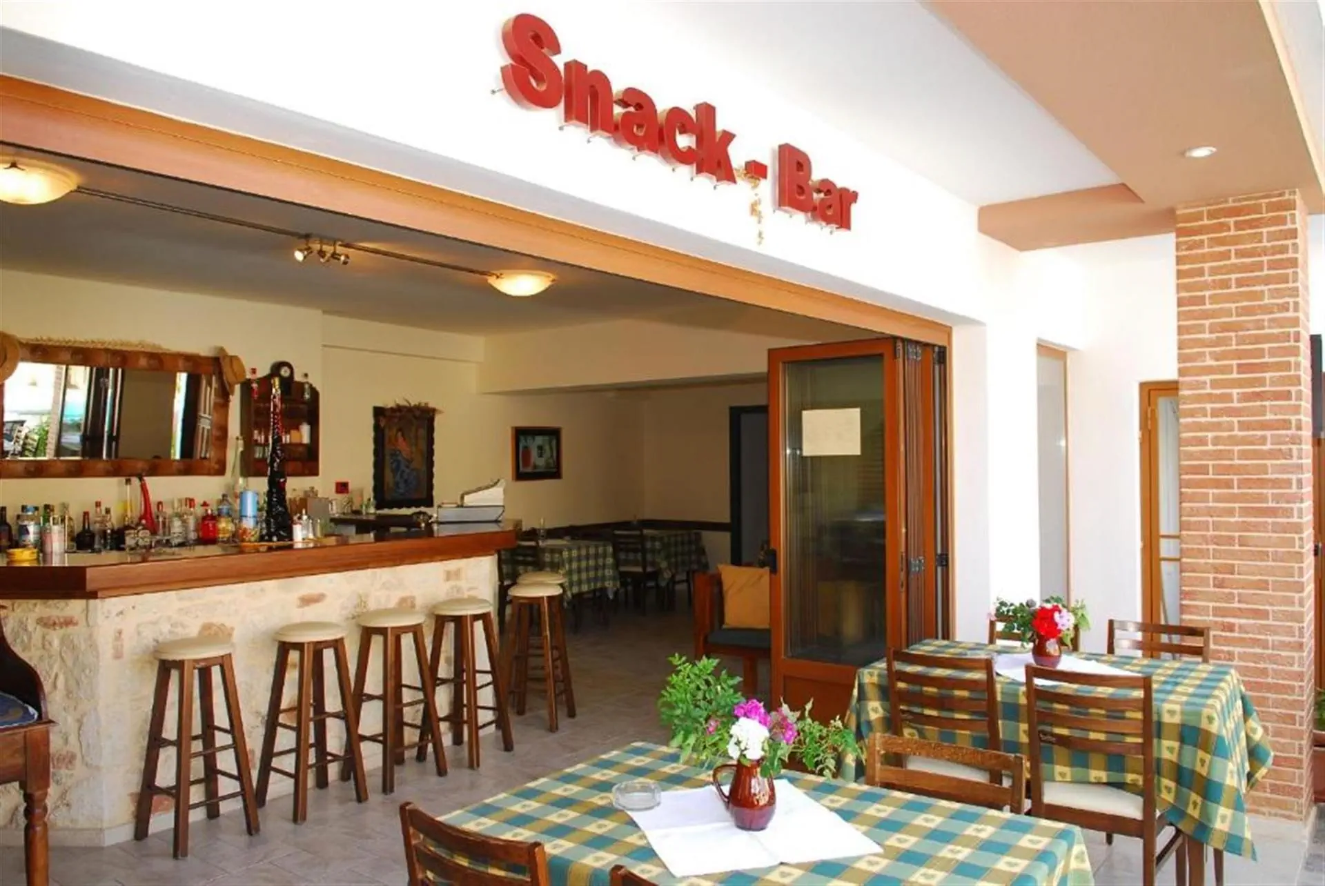 Apollo City Hotel