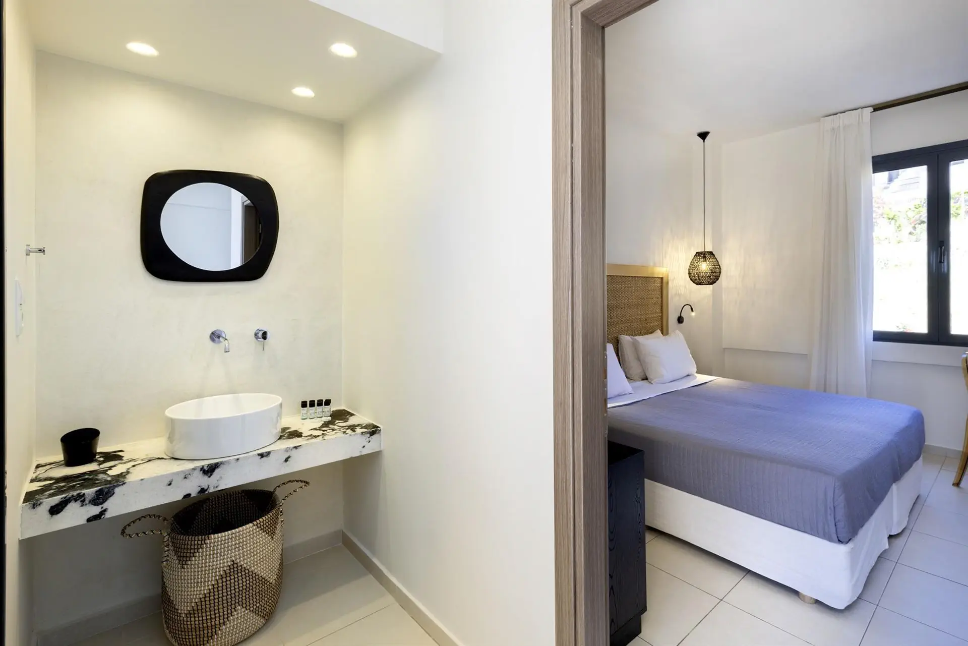 HOTEL: La Stella Suites