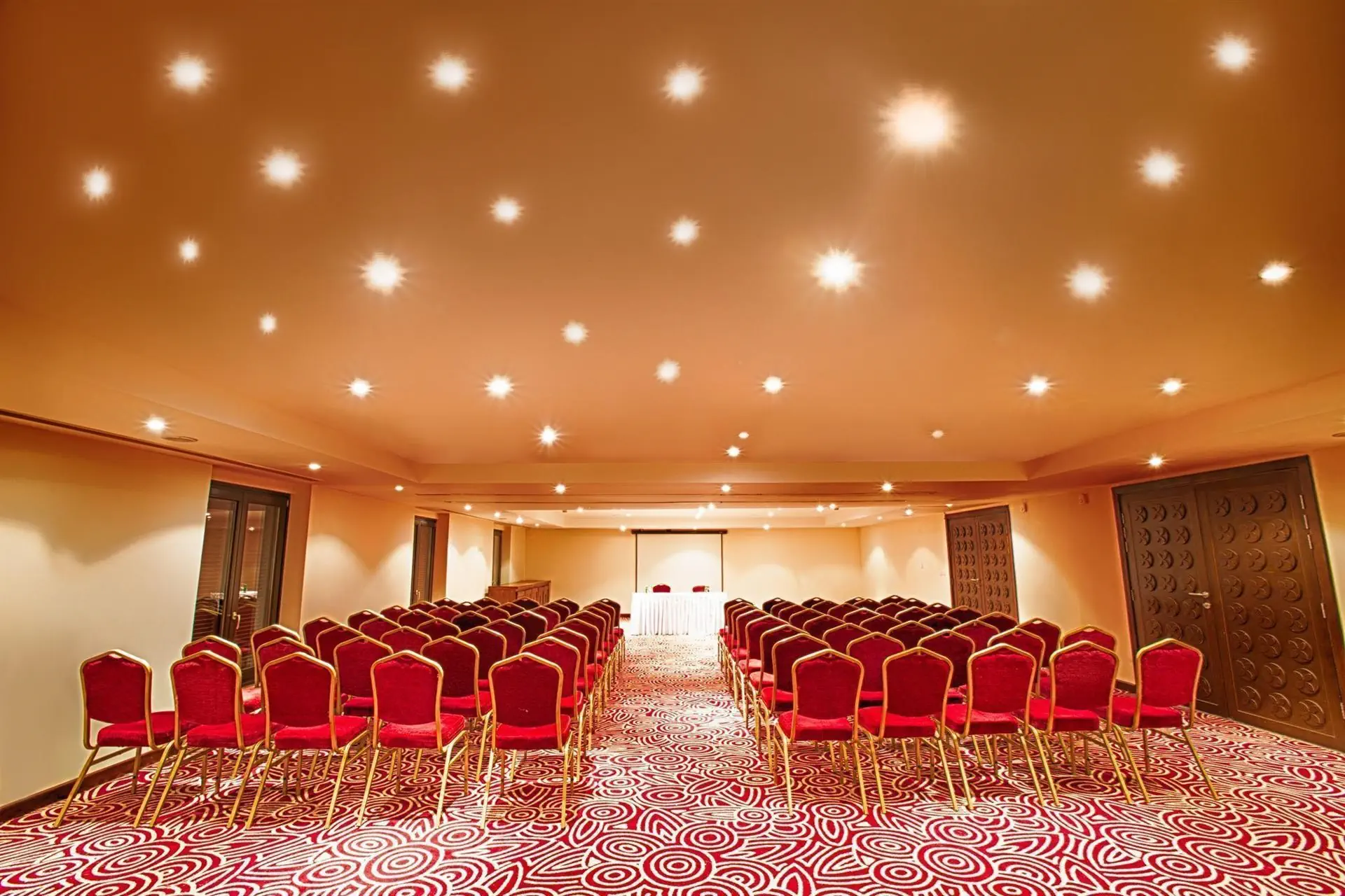 HOTEL: Steigenberger Aqua Magic