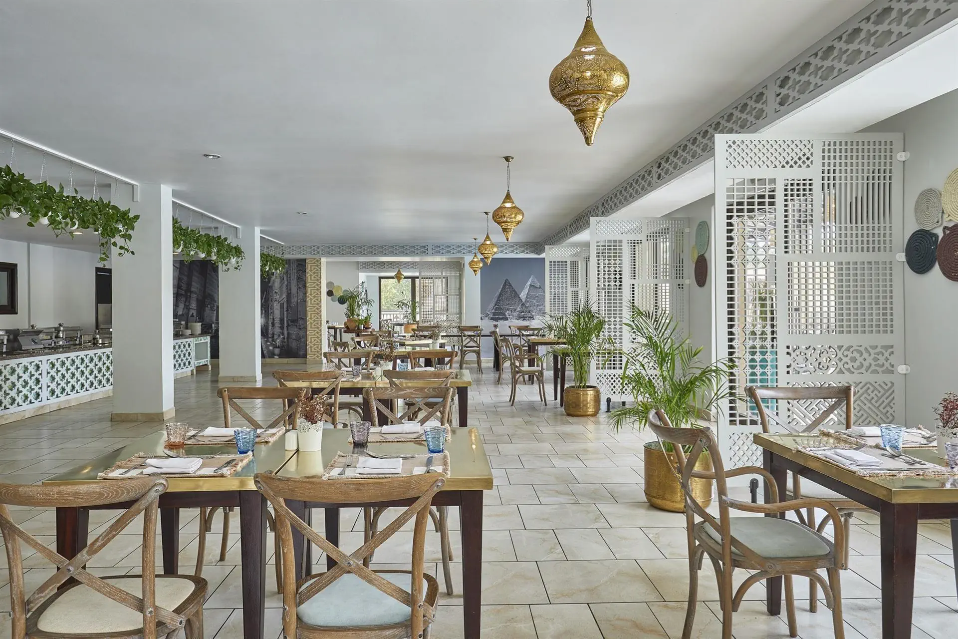 HOTEL: Steigenberger Aqua Magic