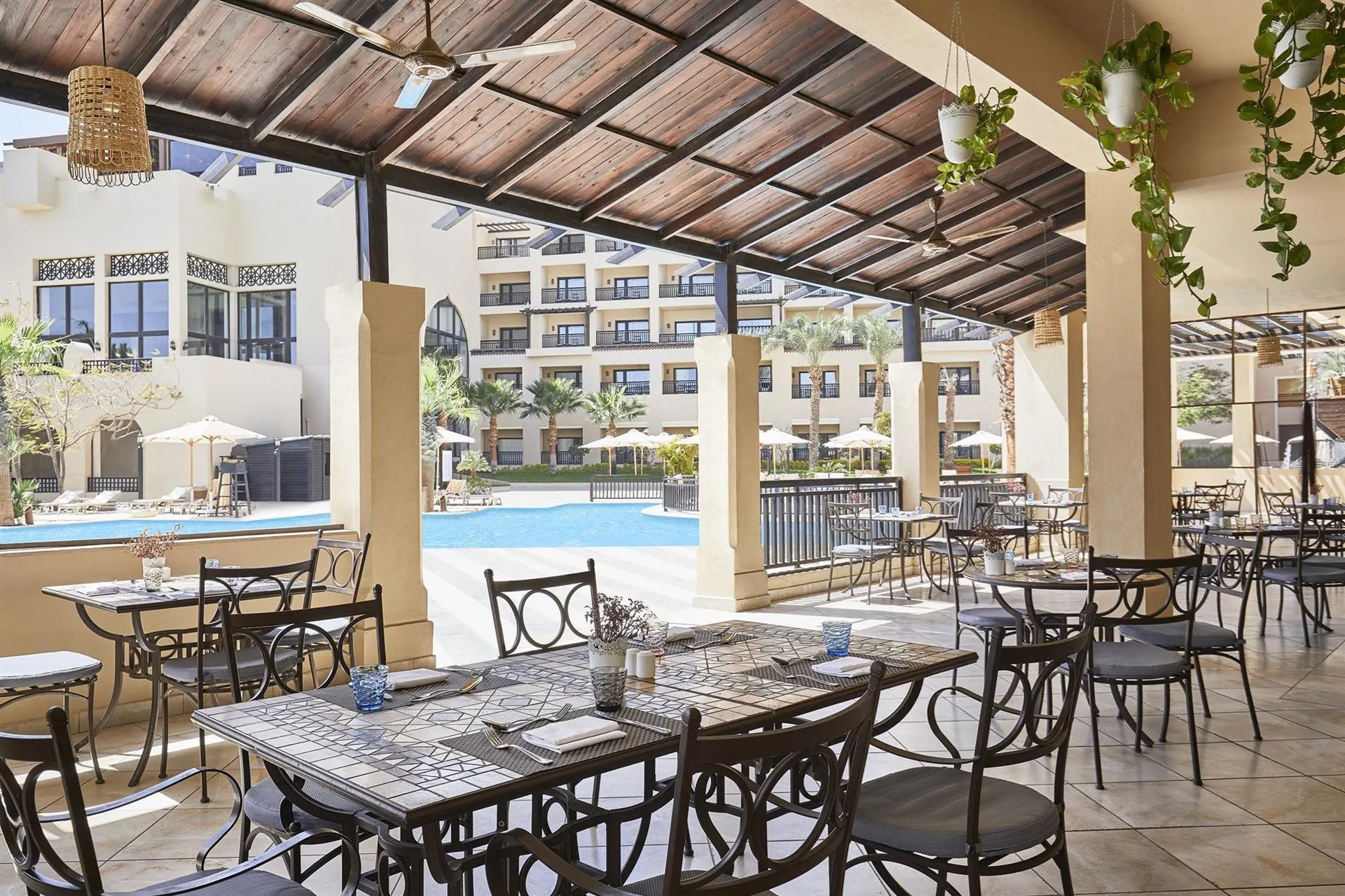 HOTEL: Steigenberger Aqua Magic