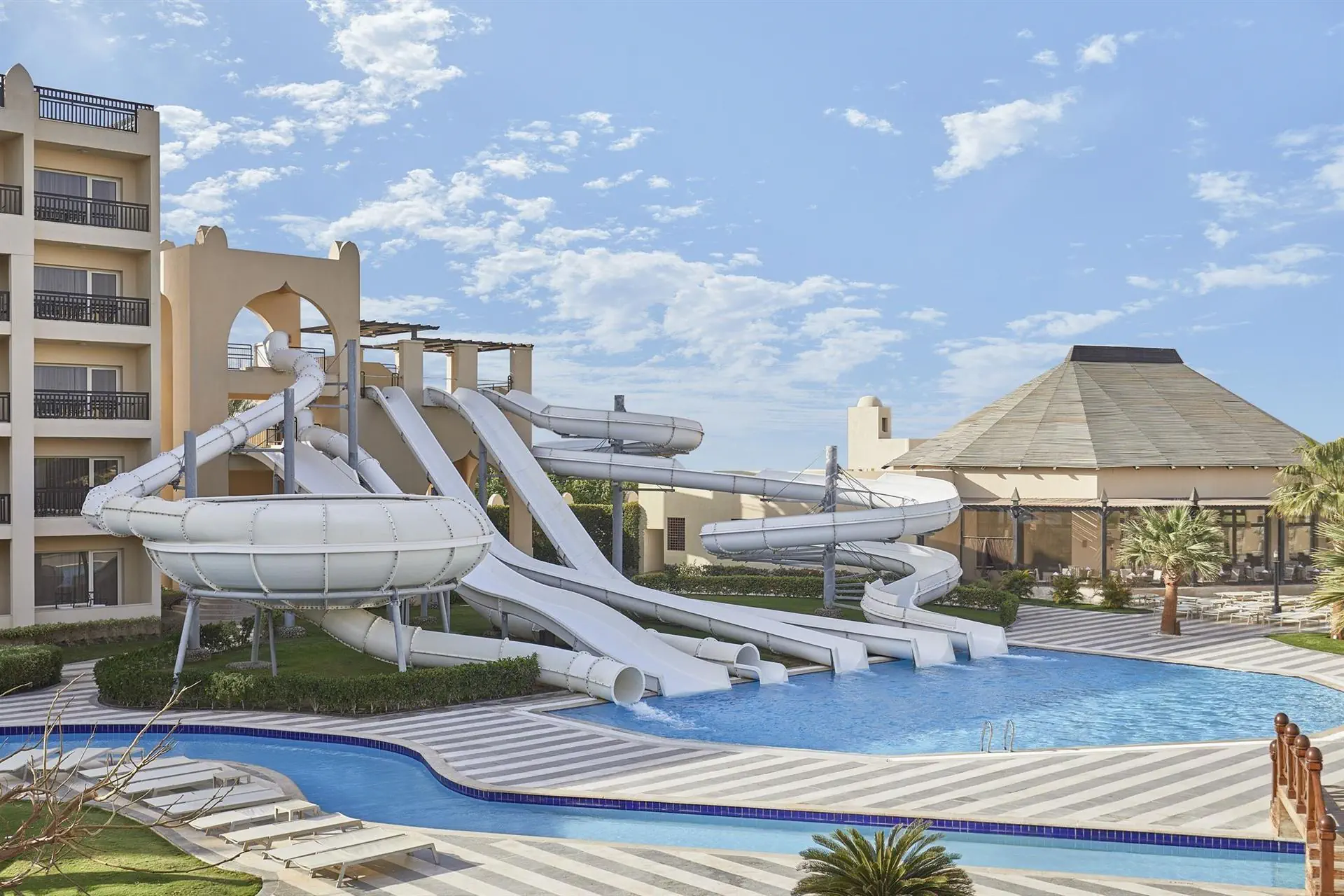 HOTEL: Steigenberger Aqua Magic