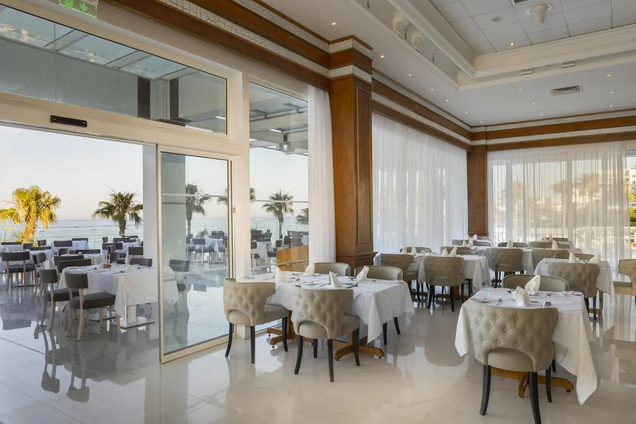 HOTEL Constantinos The Great Beach Hotel