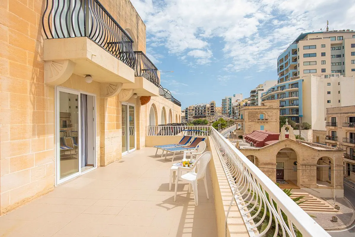 HOTEL Gillieru Harbour Hotel
