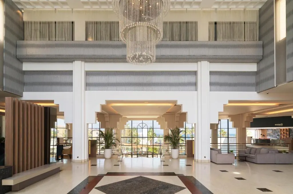 St. George Beach Hotel & Spa Resort (Adults Only)
