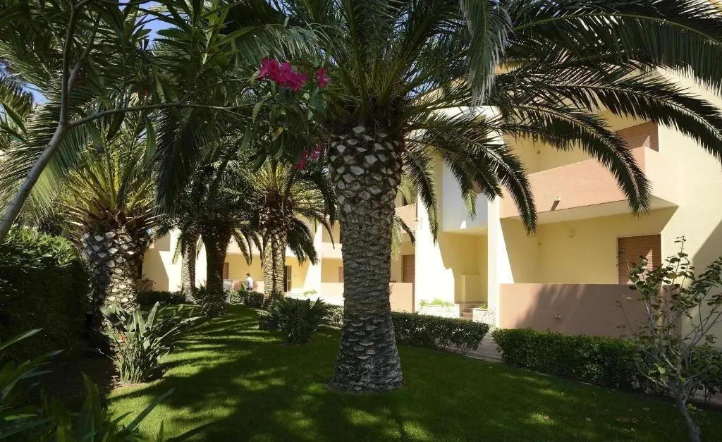 HOTEL Oasis Hotel & Residence