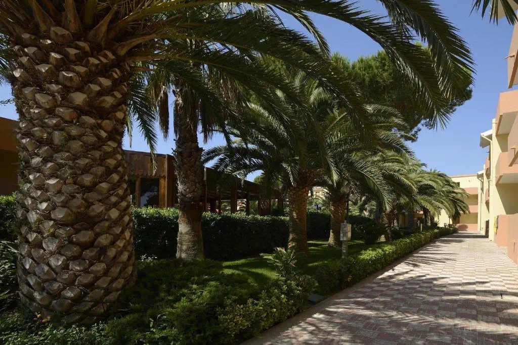 HOTEL Oasis Hotel & Residence