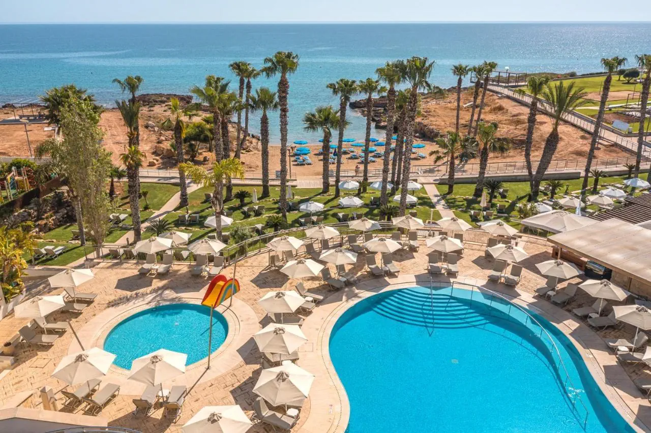Louis Althea Beach - zdjęcie 2