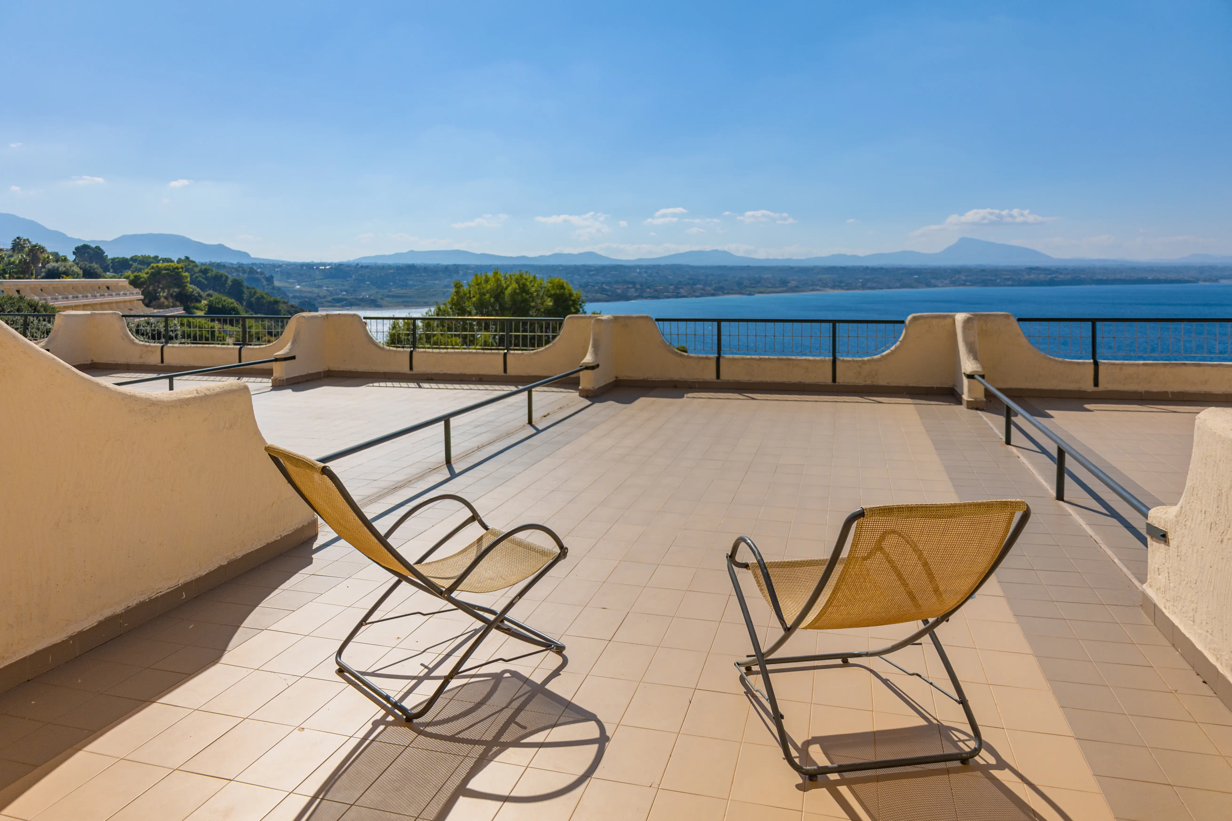 HOTEL TERRASINI