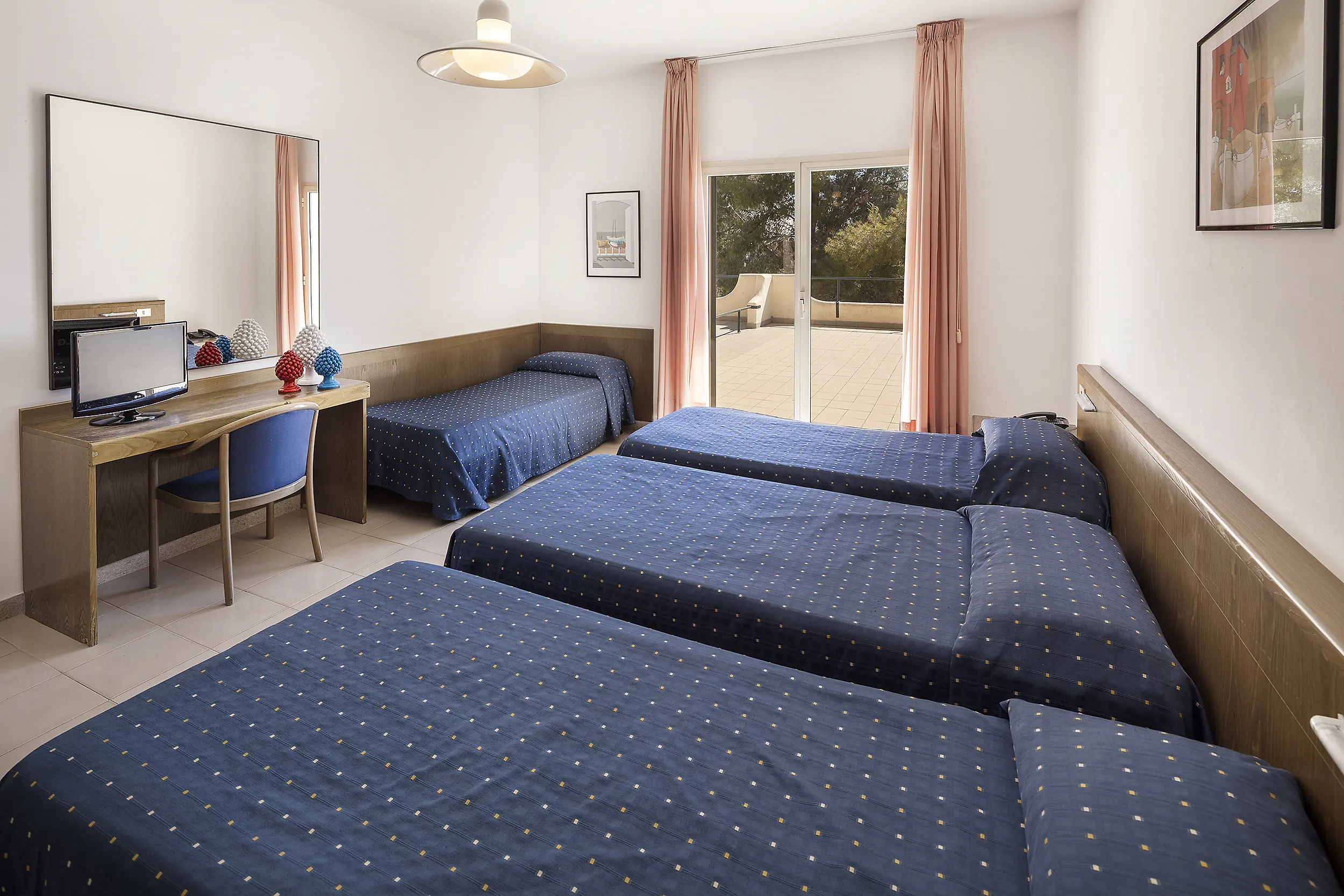 HOTEL TERRASINI
