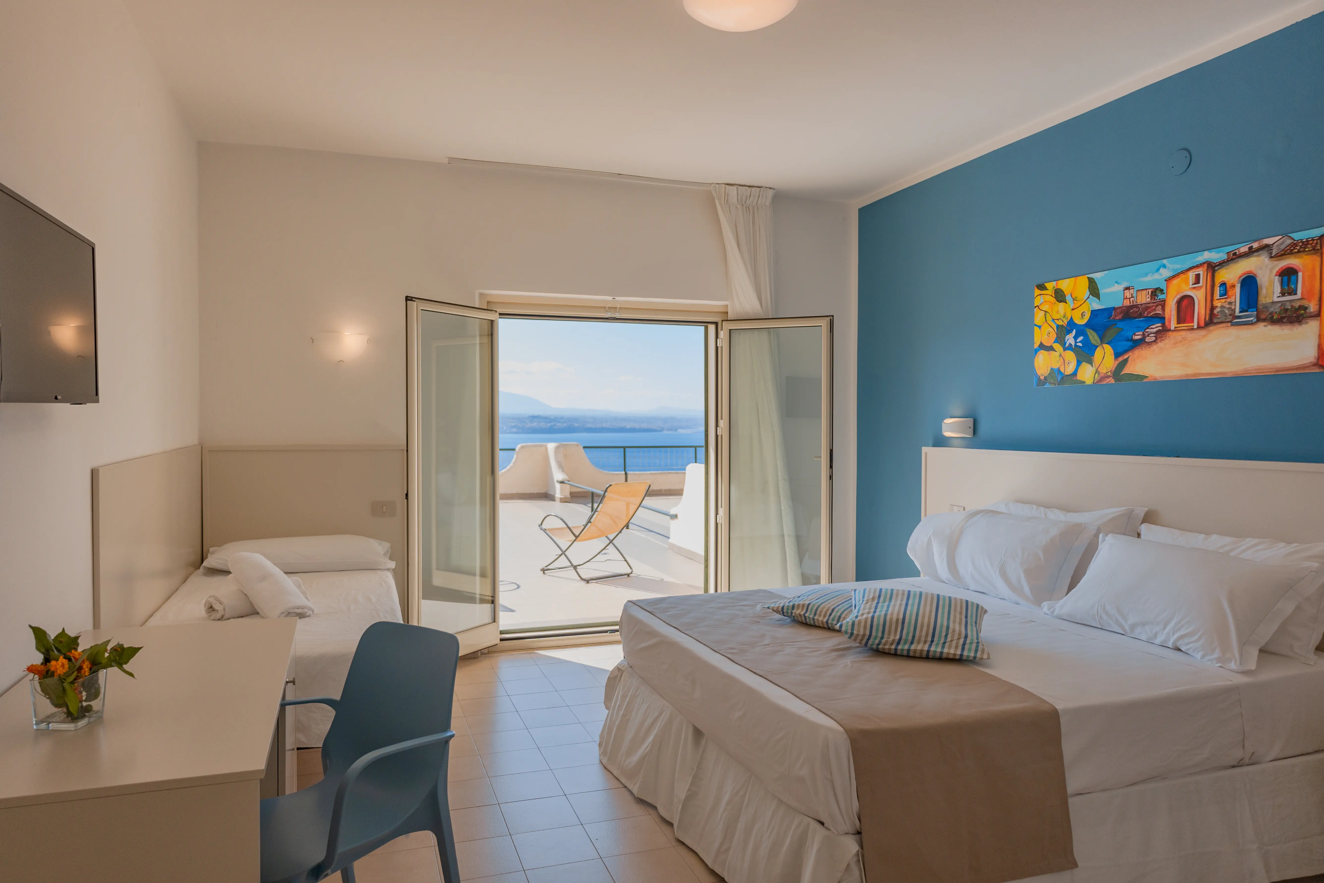 HOTEL TERRASINI