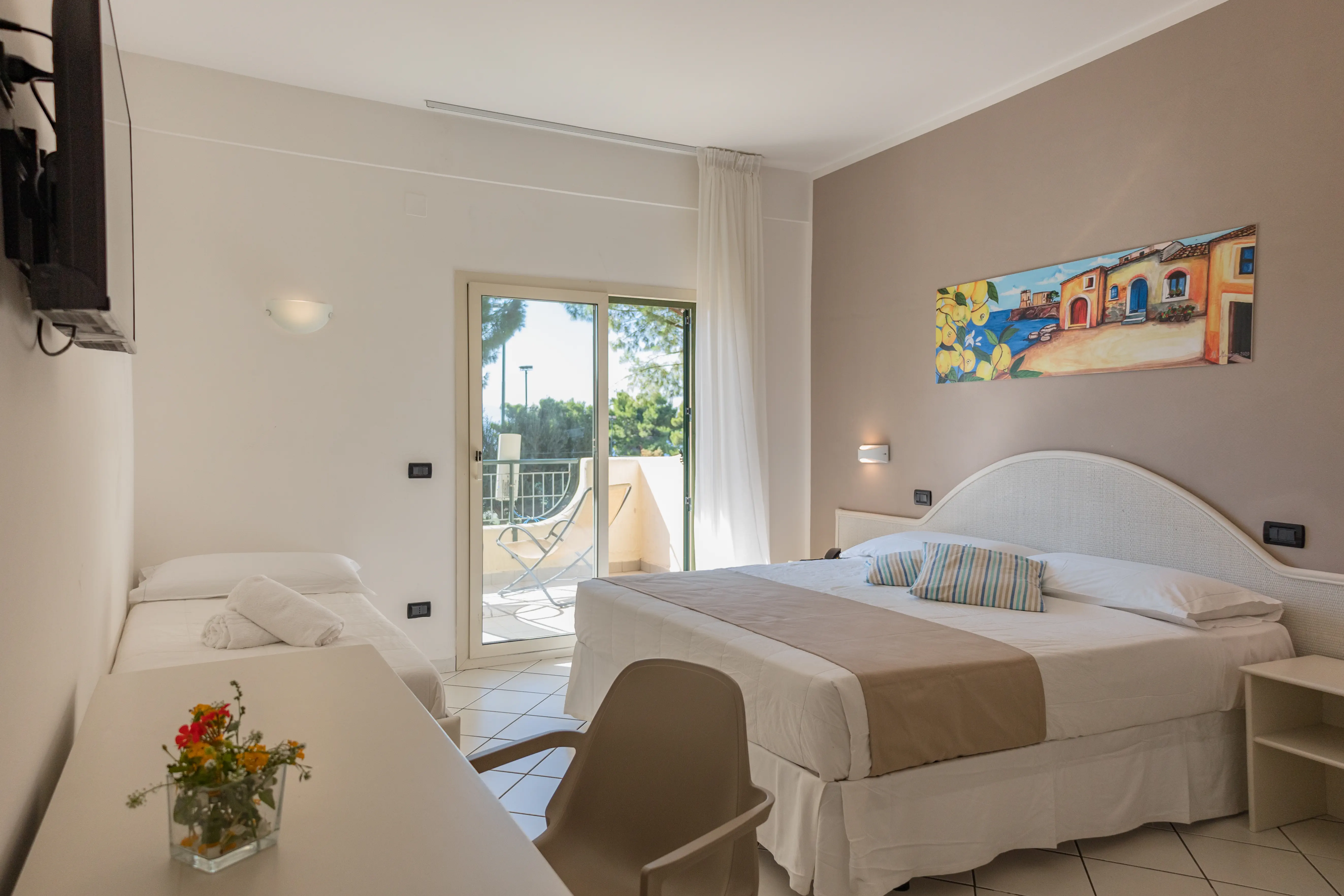 HOTEL TERRASINI
