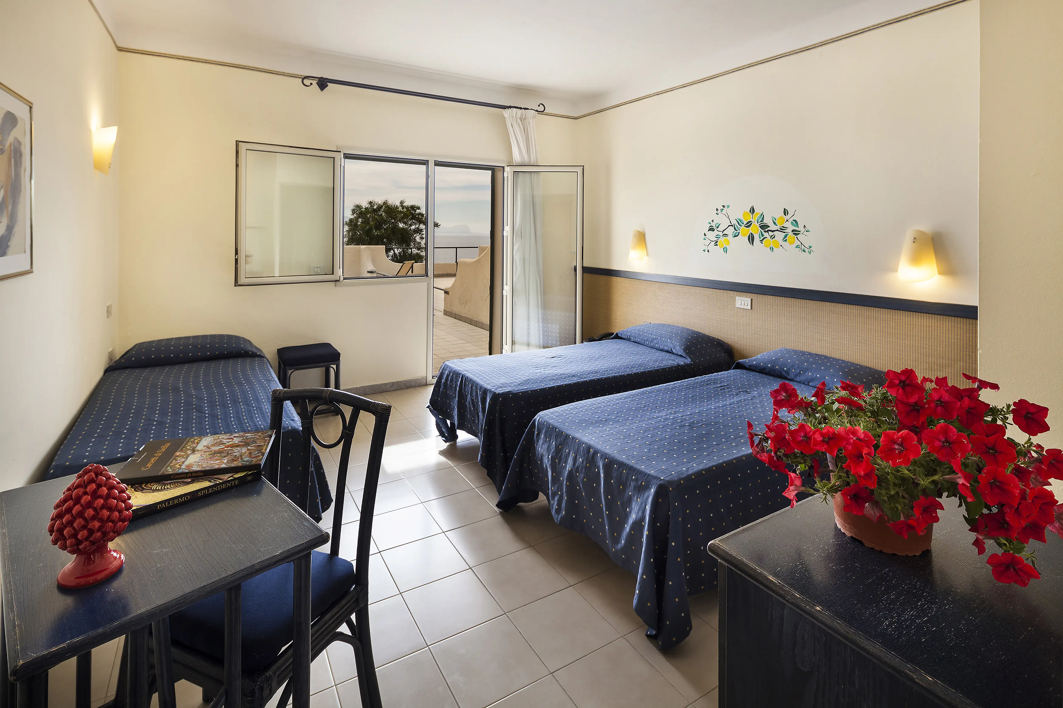HOTEL TERRASINI