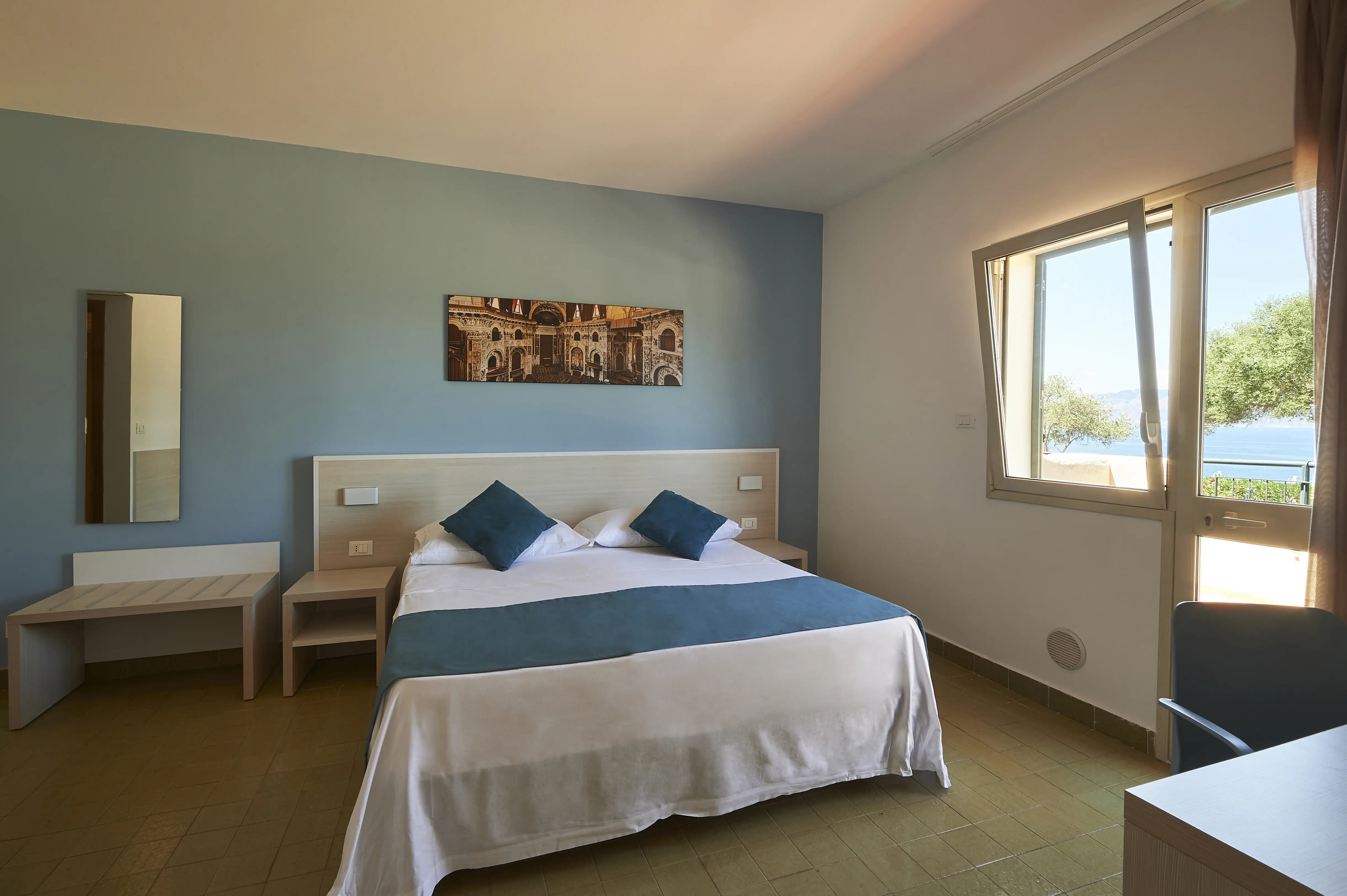 HOTEL TERRASINI