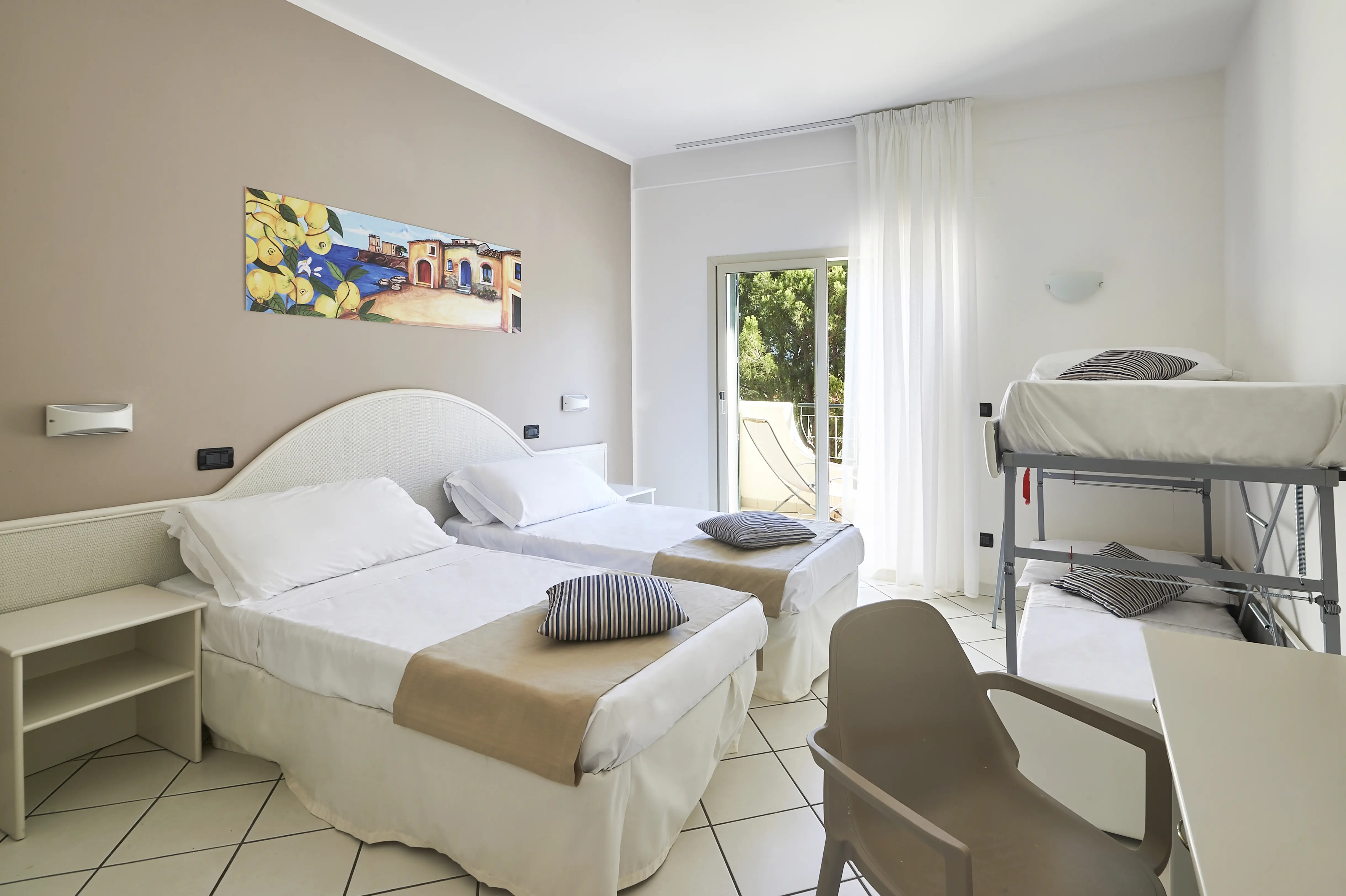 HOTEL TERRASINI