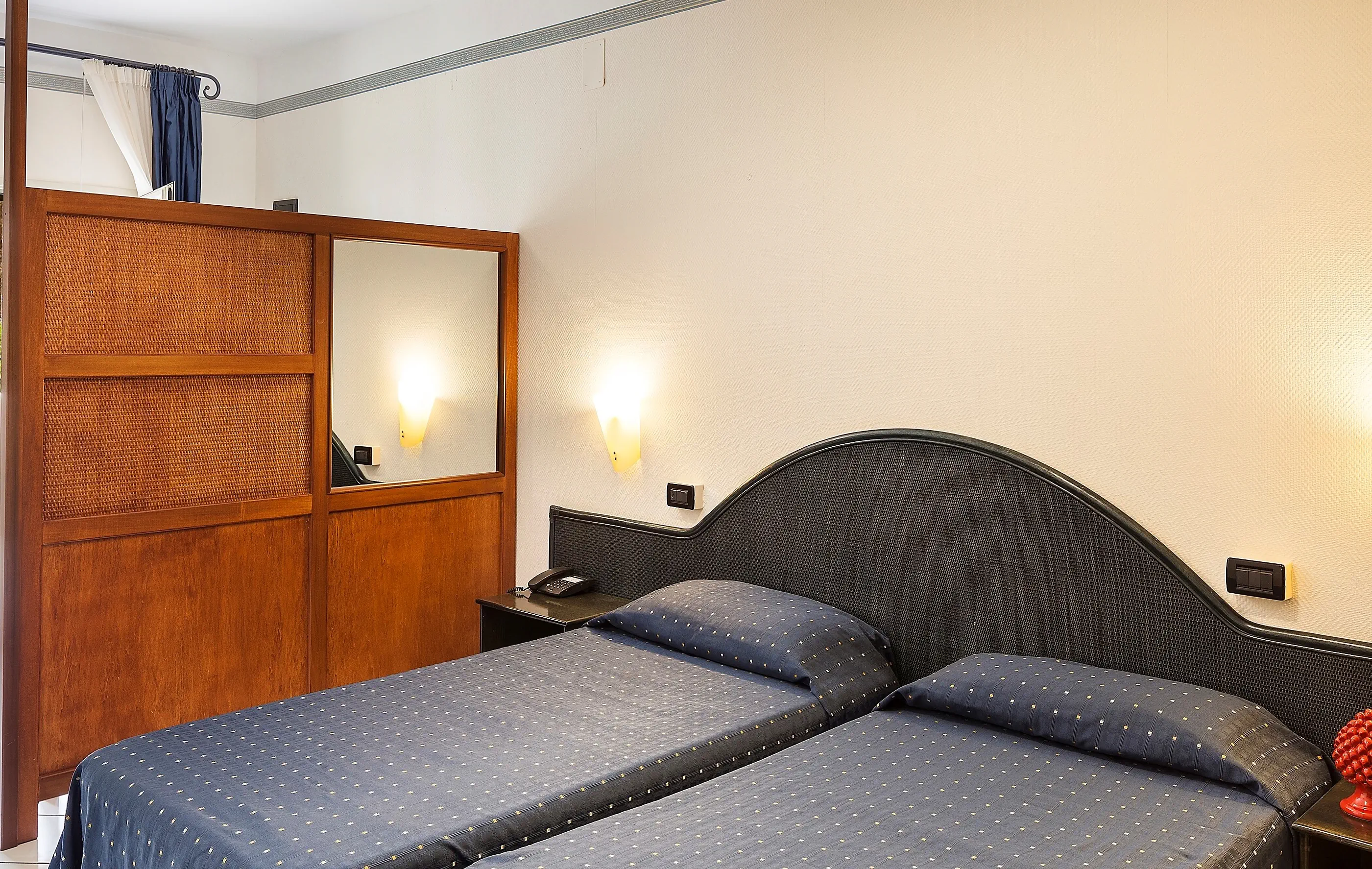 HOTEL TERRASINI