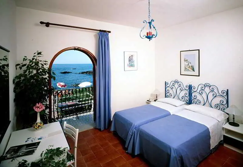 Nike (Giardini Naxos) - zdjęcie 11