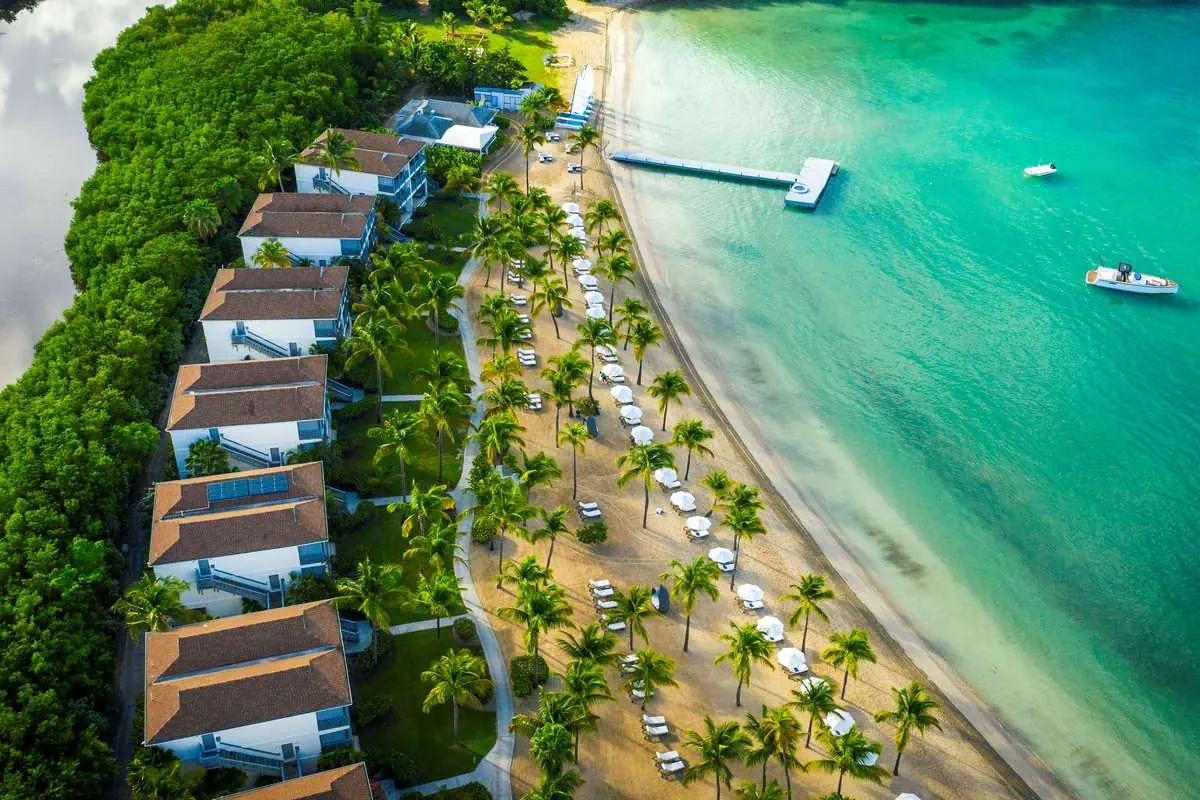 Carlisle Bay - zdjęcie 2